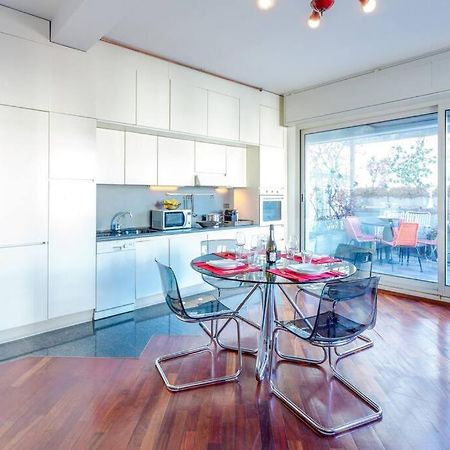 Duomo 10 Min Luxury • Terrazzo • Wi-Fi • Netflix Apartment Milan Bagian luar foto