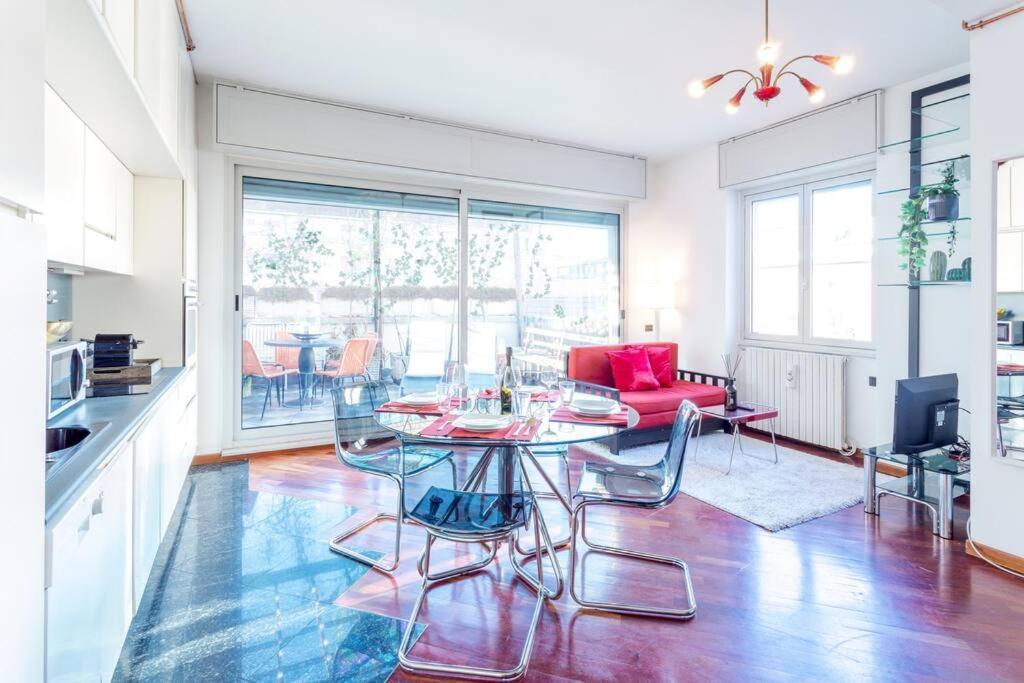 Duomo 10 Min Luxury • Terrazzo • Wi-Fi • Netflix Apartment Milan Bagian luar foto