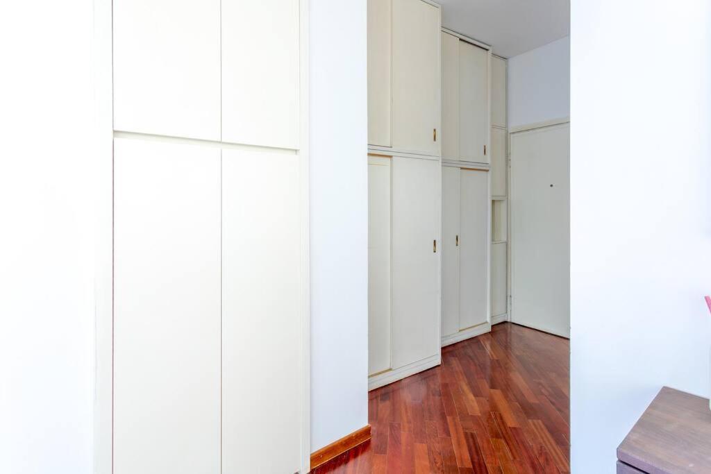 Duomo 10 Min Luxury • Terrazzo • Wi-Fi • Netflix Apartment Milan Bagian luar foto